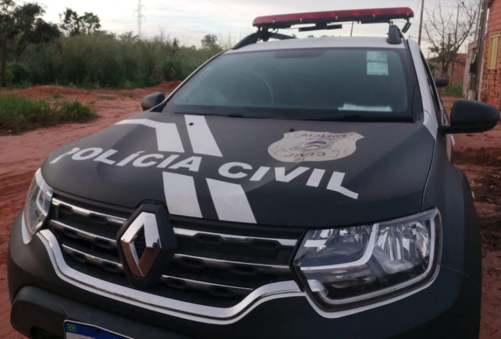Motorista é encontrado morto dentro de ônibus em Xambioá e polícia suspeita de infarto