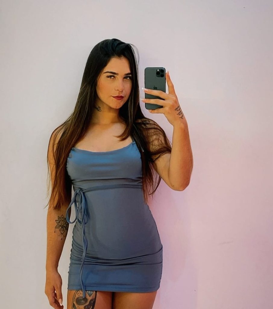 Loja virtual, deboche da polícia e gerente do tráfico: quem é ‘Dama do Crime’ investigada pela Polícia Civil