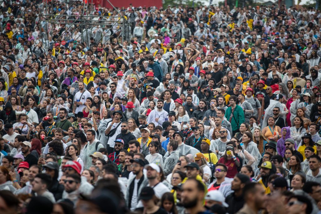 Mais de 20 atrações cancelaram shows no Lollapalooza desde que o festival chegou ao Brasil; veja lista