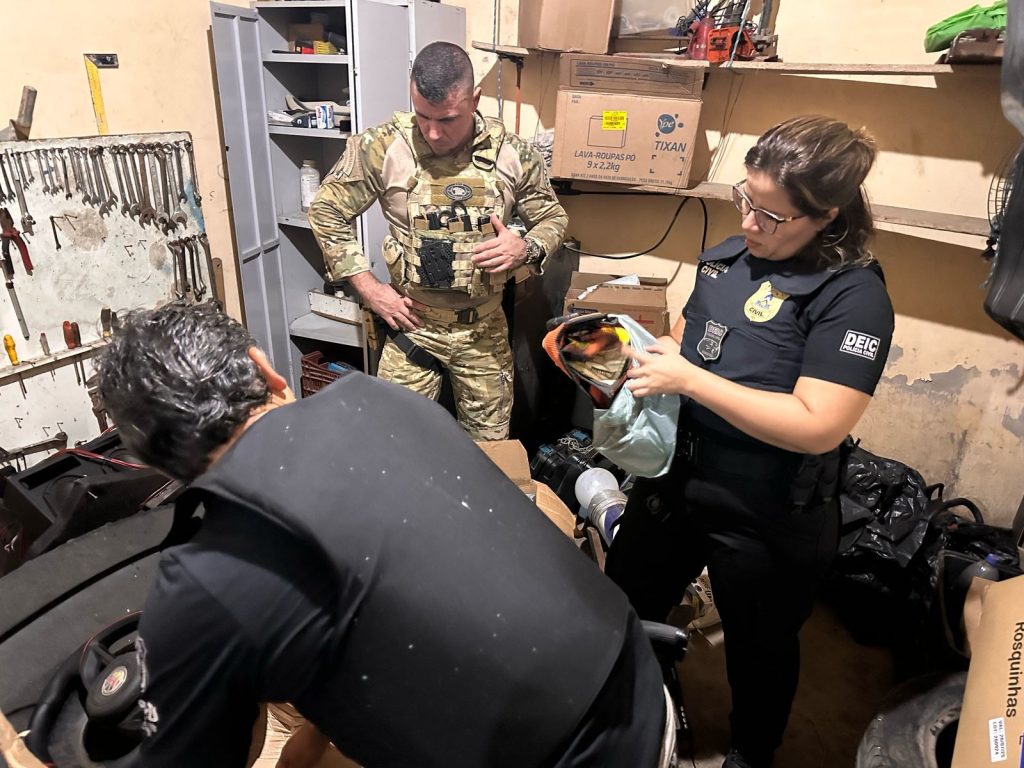 Suspeitos de torturar usuários de drogas e matar membro de facção são presos em operação da Polícia Civil