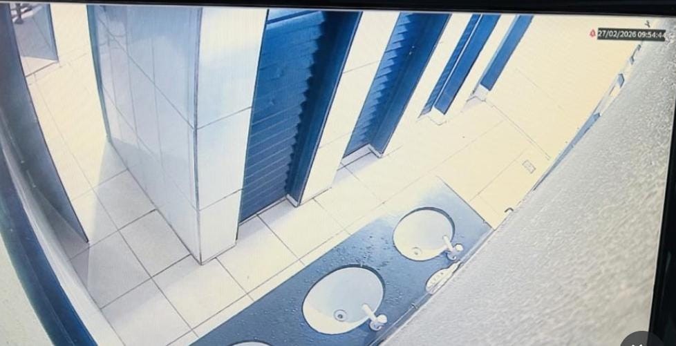 Câmeras de vigilância são instaladas dentro de banheiros de escola pública no Tocantins